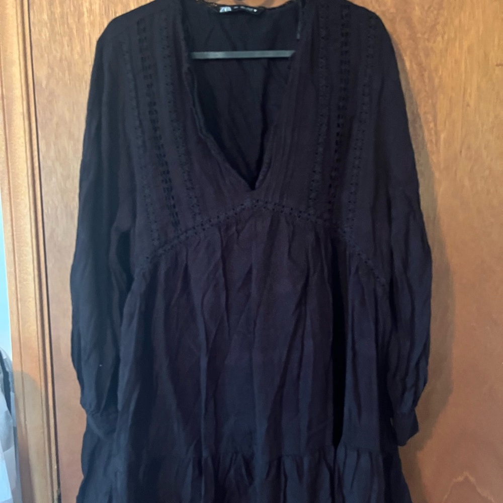 Zara Black Ruffled V-Neck Bishop Sleeve Dress - Picture 3 of 6